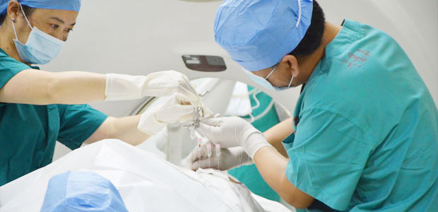 Breast cancer,Causes of breast cancer,Symptoms of breast cancer